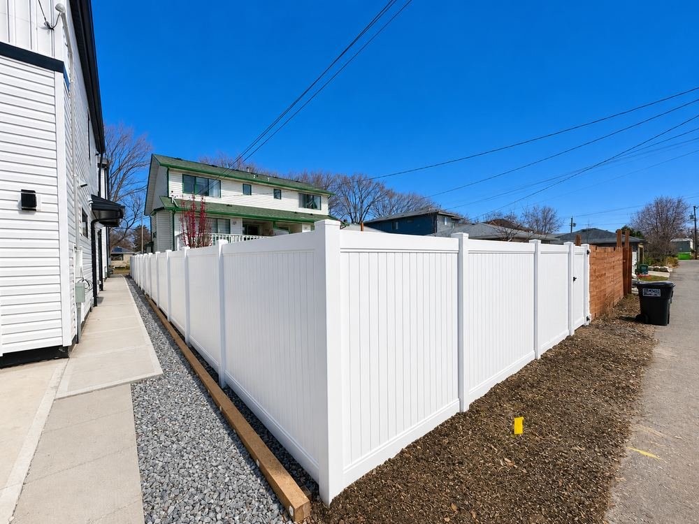 Side-yard fence run
